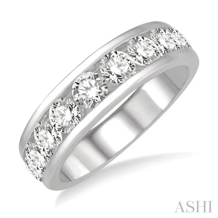 2 ctw Channel Set 11 Stone Round Cut Diamond Wedding Band in 14K White Gold