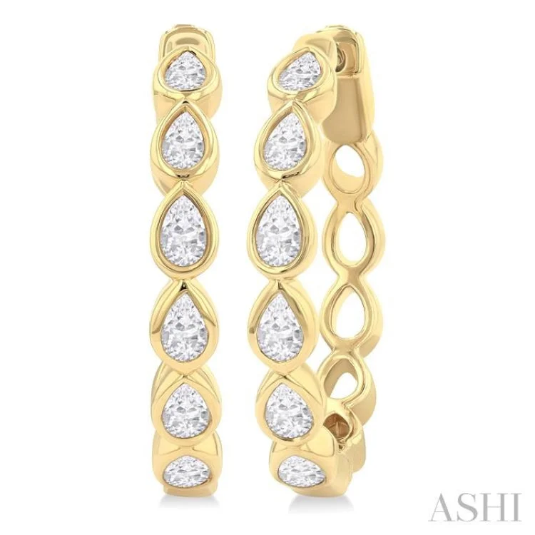 1 Ctw Bezel Set Pear Cut Diamond Fashion Hoop Earring in 14K Yellow Gold