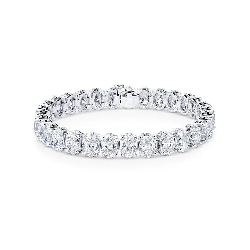 18kt White Gold 30.05ctw Oval Diamond Tennis Bracelet